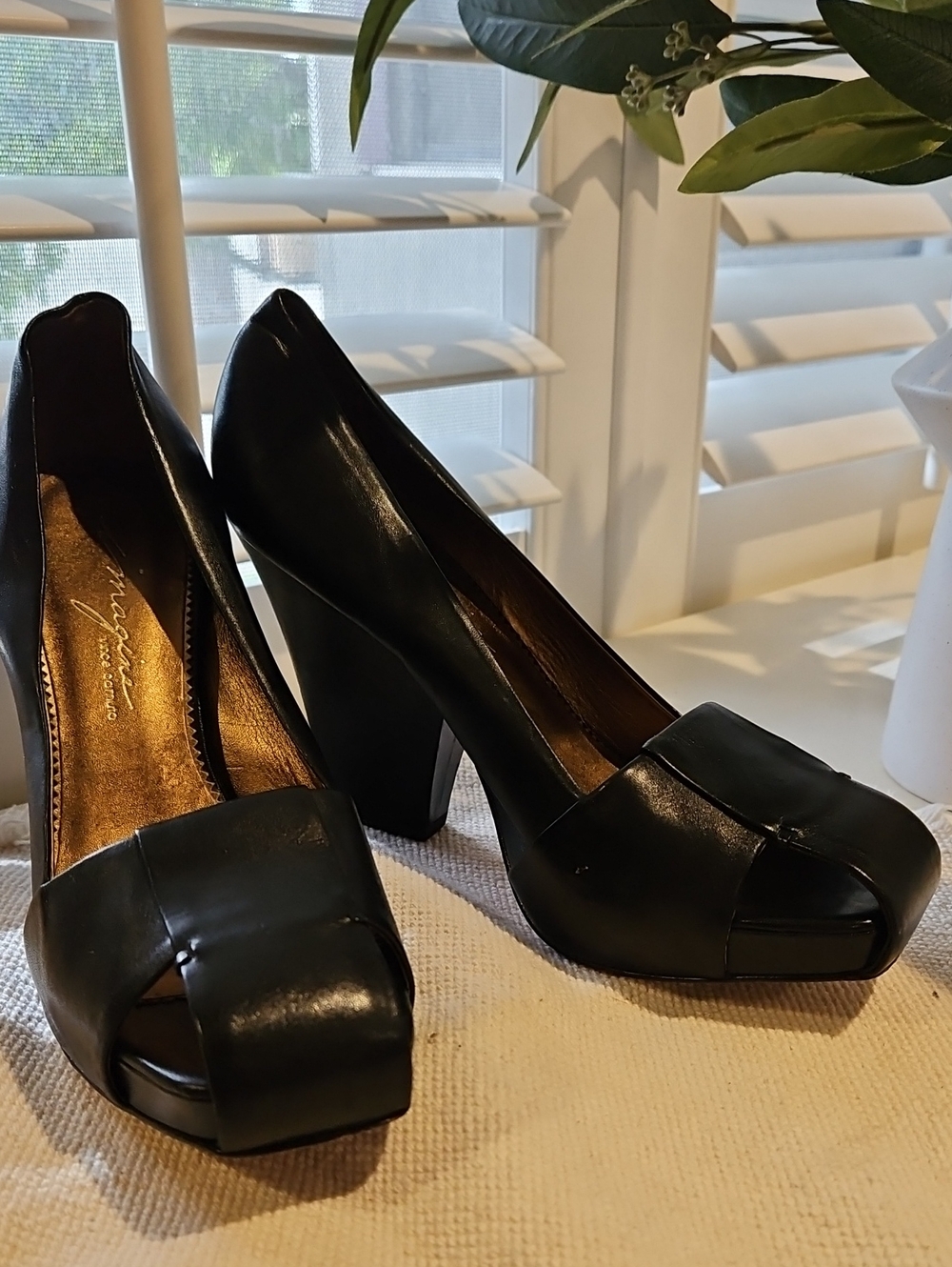 Elegant Square Toe Black Leather Square Peep-Toe Heels0067